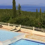 Almyra 4*