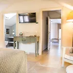 Almyra Otel