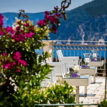 Hotell Almyra 4*